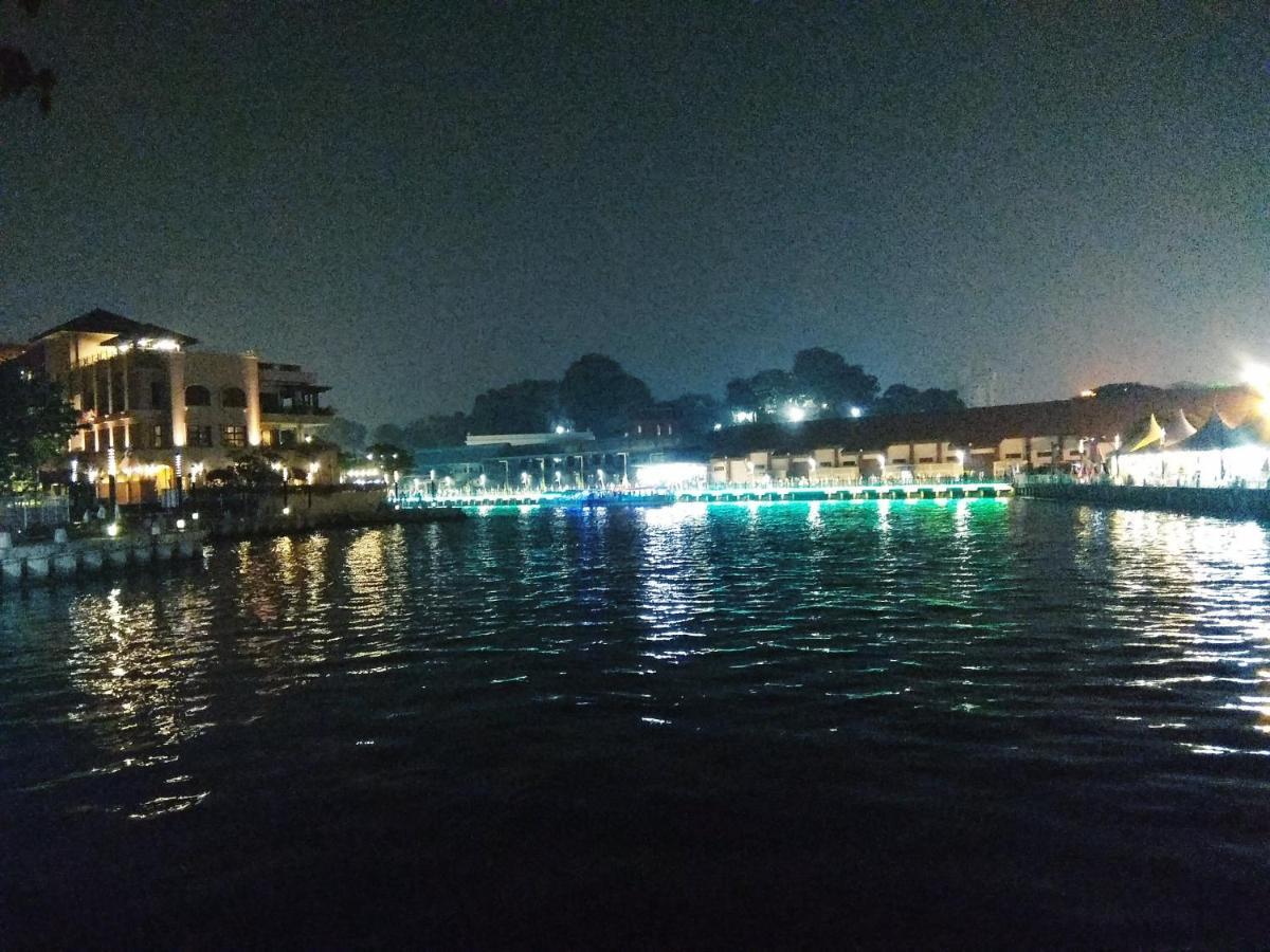 Dekota Homestay Jonker Melaka Екстер'єр фото